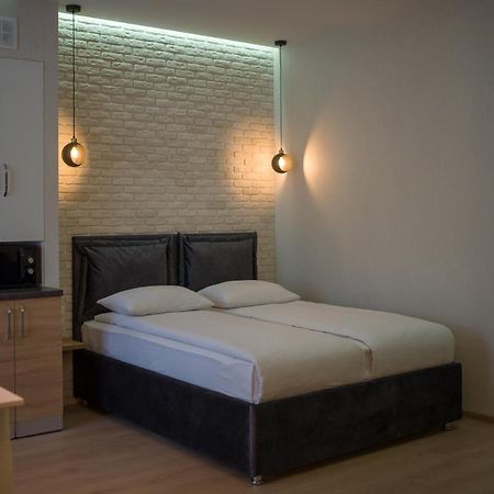 Modern Apartmeents Near Central Park Poltava Esterno foto