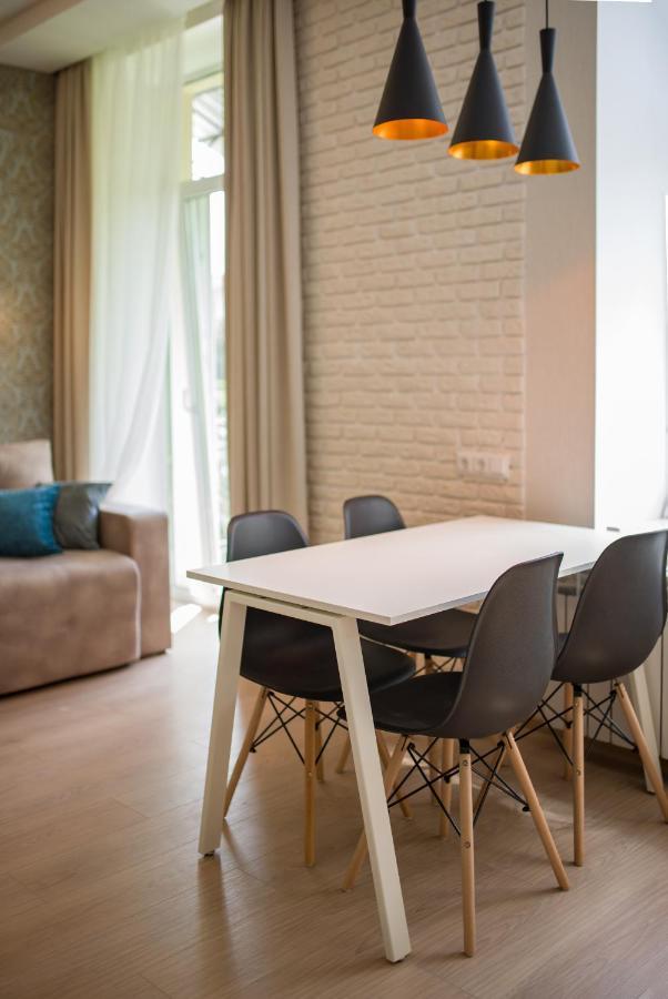 Modern Apartmeents Near Central Park Poltava Esterno foto